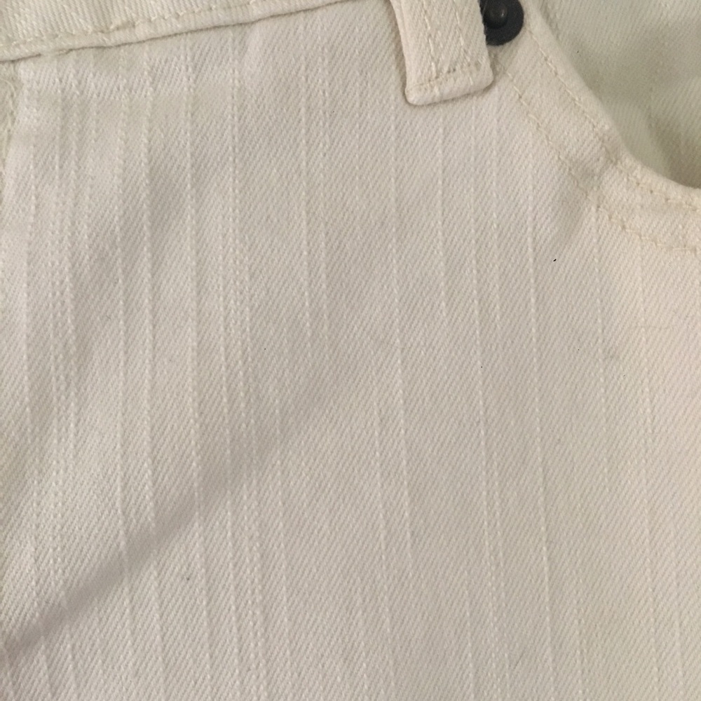 Liz Claiborne Off-White Cropped Pants - Picture 6 of 6